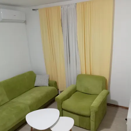 Vera Apartment
